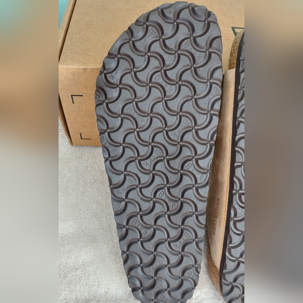 Birkenstock Arizona Tobacco Brown Leather Unisex Sandals Women's 11R/Mens 9R NWT - Picture 14 of 16